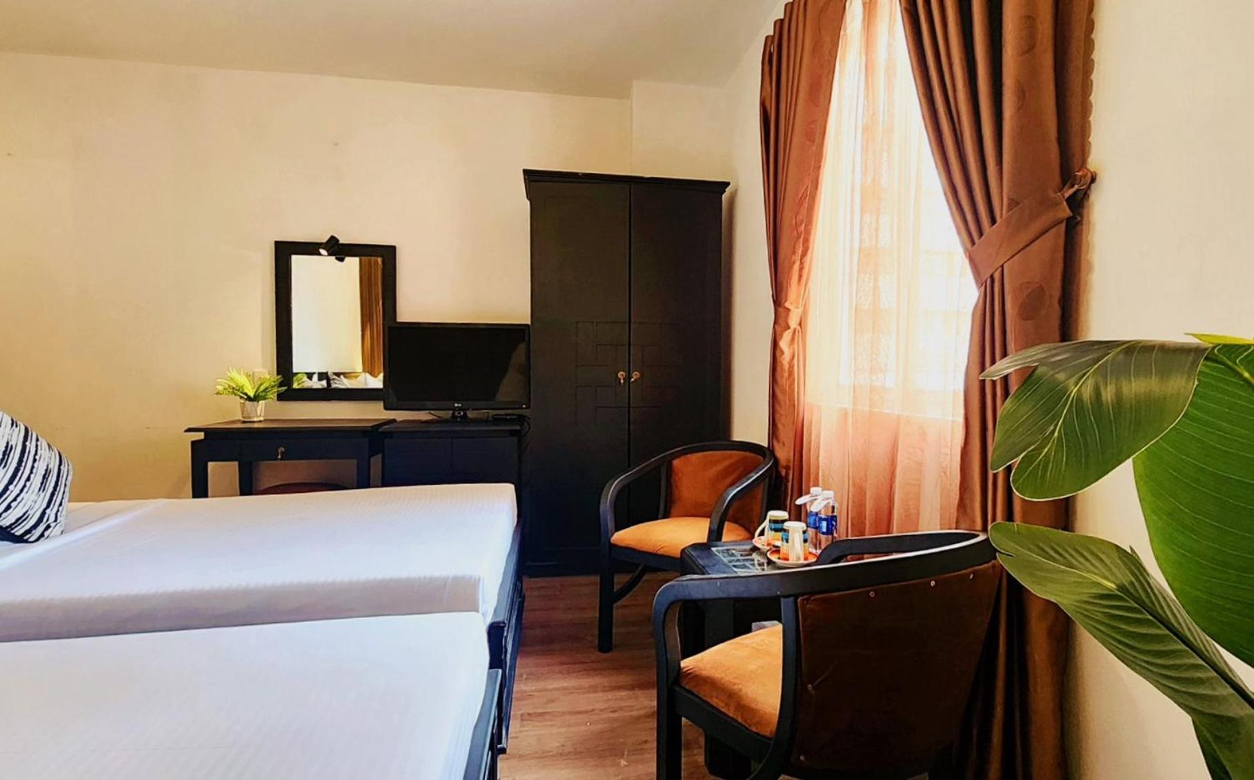 Rosa Khách sạn 3*