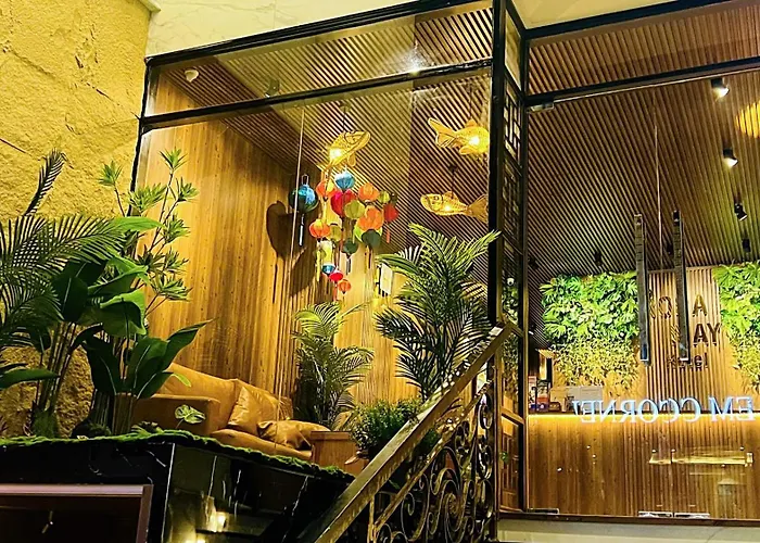 Rosa May Hotel